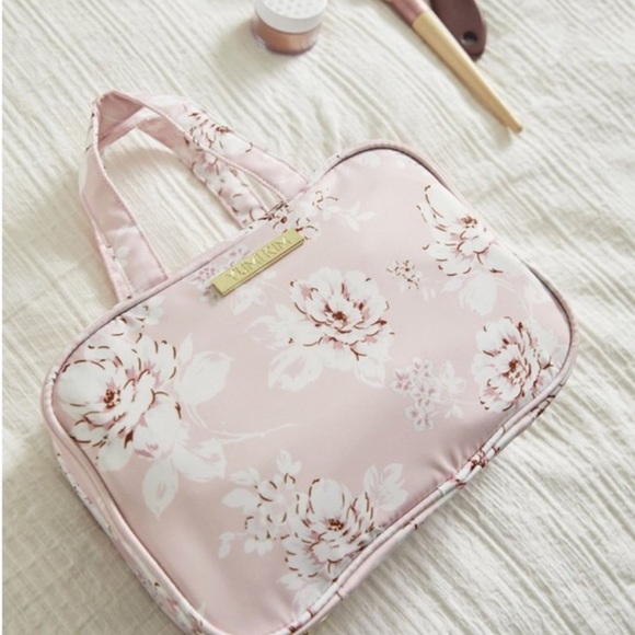 Yumi Kim Handbags - Yumi Kim Toiletry Bag